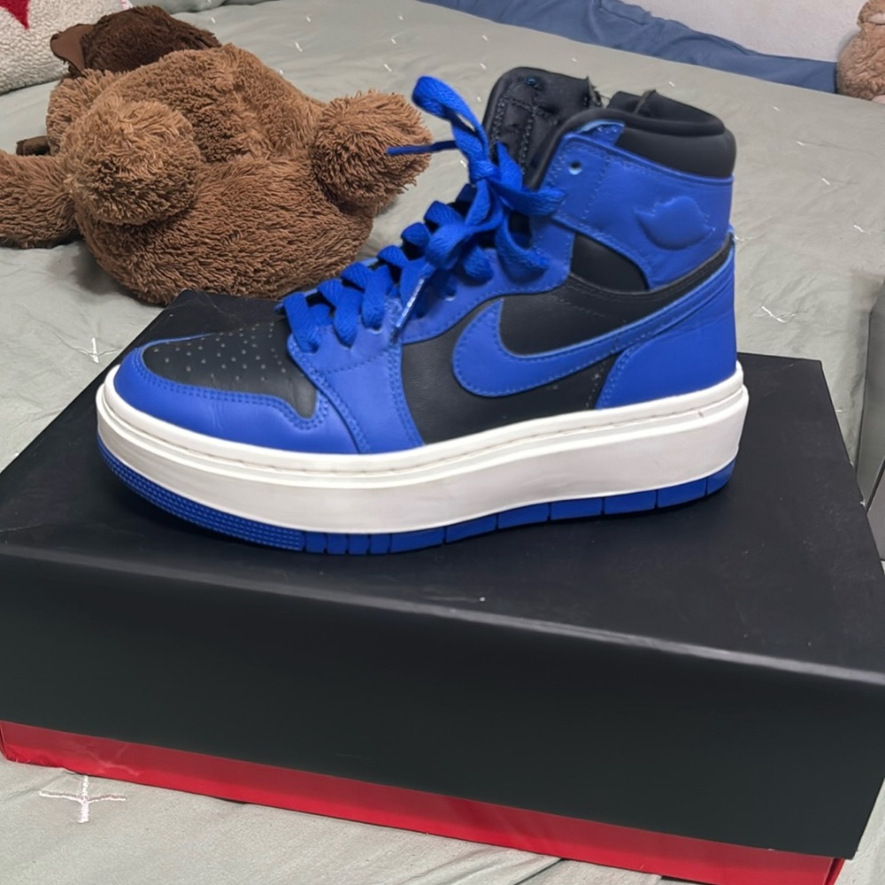 Size 7 for women’s